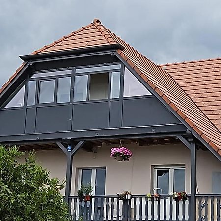 Apartamento Les Cigognes De Andolsheim Exterior foto
